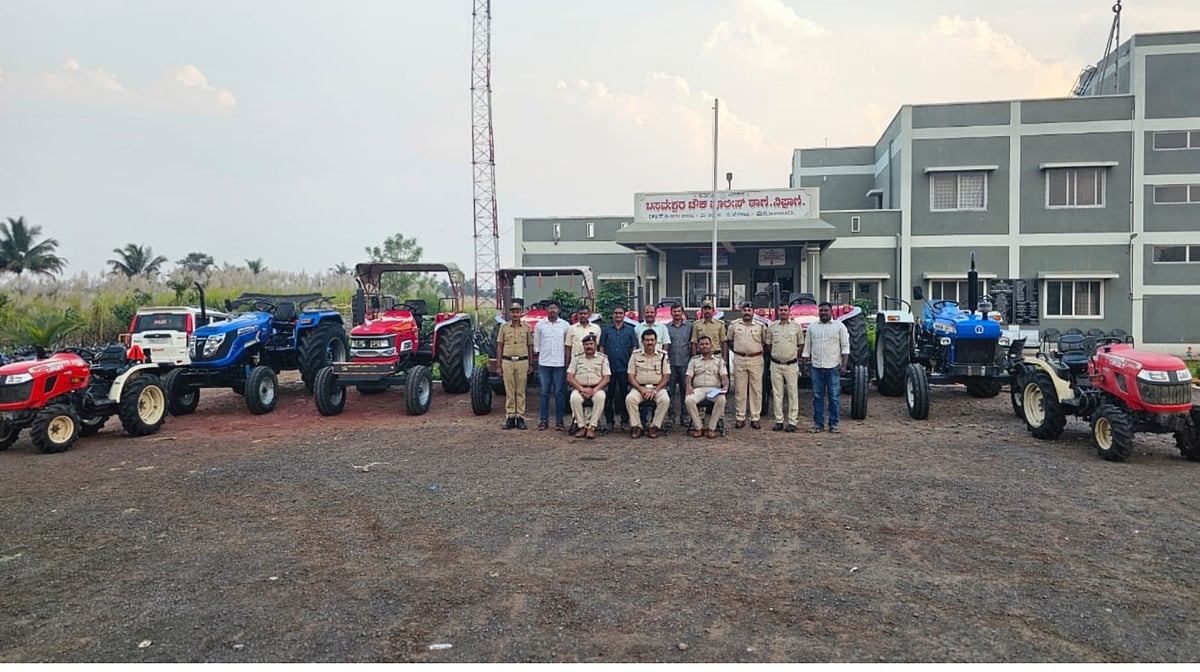 ನಿಪ್ಪಾಣಿ | ₹37 ಲಕ್ಷ ಮೌಲ್ಯದ ಟ್ರ್ಯಾಕ್ಟರ್ ವಶ: ಐವರು ಆರೋಪಿಗಳ ಬಂಧನ