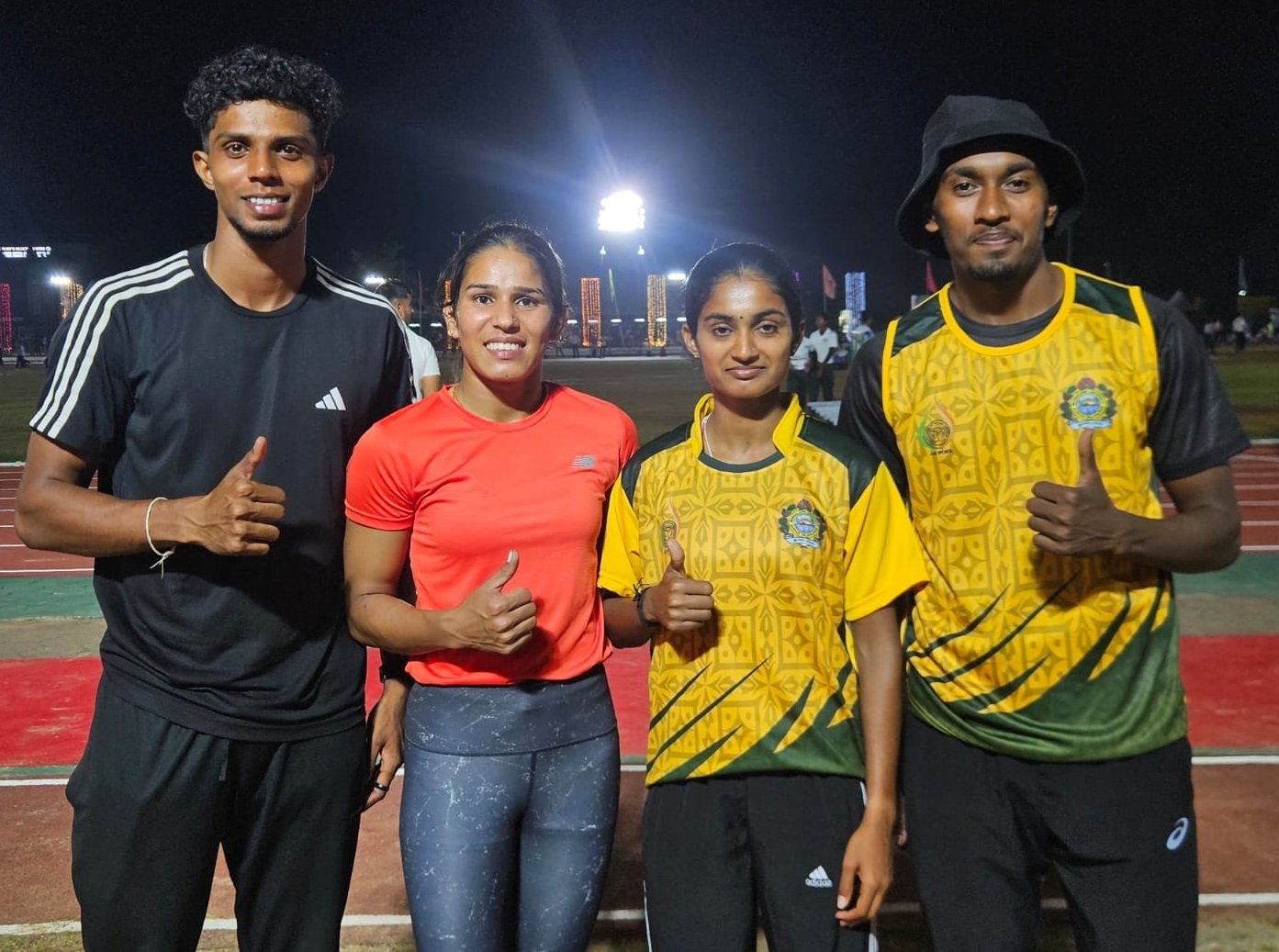 ಮಿಶ್ರ ರಿಲೆಯಲ್ಲಿ ಚಿನ್ನ ಗೆದ್ದ ಮಂಗಳೂರು ವಿವಿಯ ಆಕಾಶ್‌, ರೇಖಾ ಬಸಪ್ಪ, ಮನೀಷಾ ಮತ್ತು ಸಾಕೇತ್‌ 