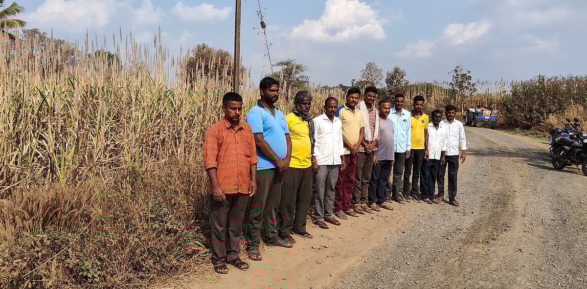 ರಾಣಿ ಚನ್ನಮ್ಮ ವಿ.ವಿಗೆ ಬೇಕಾಬಿಟ್ಟಿ ಮಾರ್ಗ: ರೈತರಿಗೆ ಸಂಕಷ್ಟ