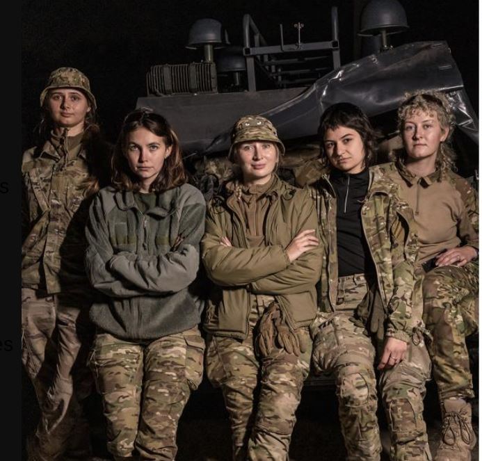 ಉಕ್ರೇನ್‌ನಲ್ಲಿ ಸೇನೆಗೆ ಸೇರಿರುವ ಮಹಿಳೆಯರು