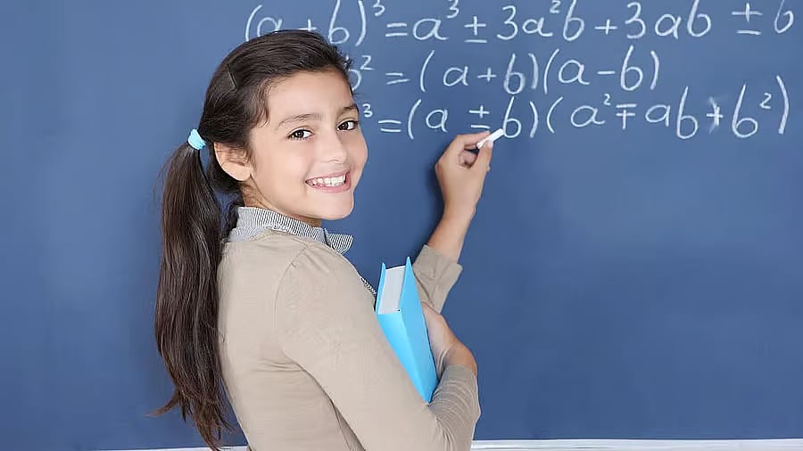 SSLC Exam | ಮಾದರಿ ಪ್ರಶ್ನೆ ಪತ್ರಿಕೆ ಗಣಿತ–ಇಂಗ್ಲಿಷ್ ಮಾಧ್ಯಮ