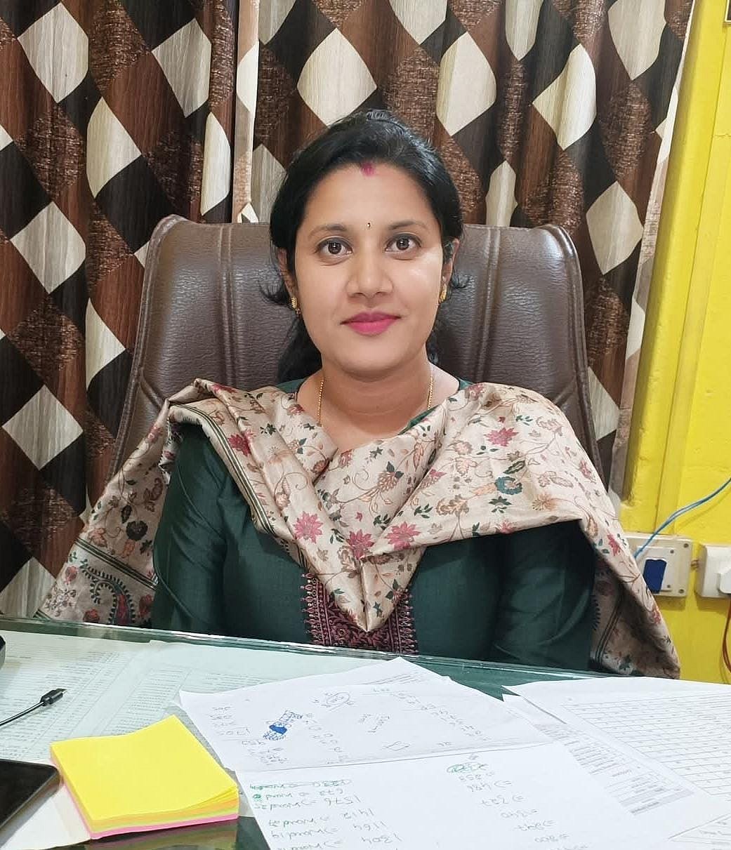 ‘ಕಲ್ಟ್‌’ ಸಿನಿಮಾ ಫ್ಲೆಕ್ಸ್‌ ತೆರವು; ಪೌರಾಯುಕ್ತೆಗೆ ಕಾಂಗ್ರೆಸ್ ಮುಖಂಡ ಧಮ್ಕಿ