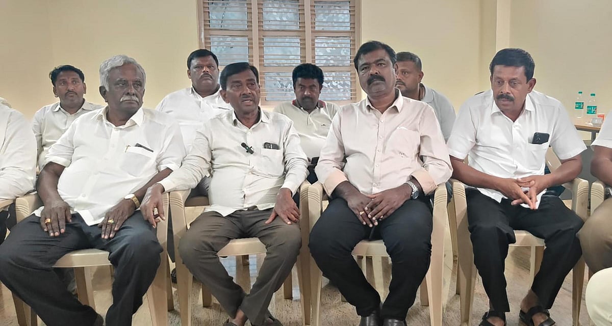 ಶಿಡ್ಲಘಟ್ಟ| ರಾಜೀವ್‌ಗೌಡರನ್ನು ಕ್ಷೇತ್ರದಿಂದ ಹೊರ ಹಾಕಬೇಕು: ಮುನಿಯಪ್ಪ 