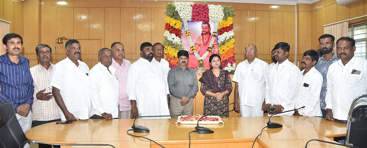 ತುಮಕೂರು| ಕಾಯಕ ನಂಬಿ ಬದುಕಿದ ಸಿದ್ದರಾಮೇಶ್ವರ: ಉಪವಿಭಾಗಾಧಿಕಾರಿ