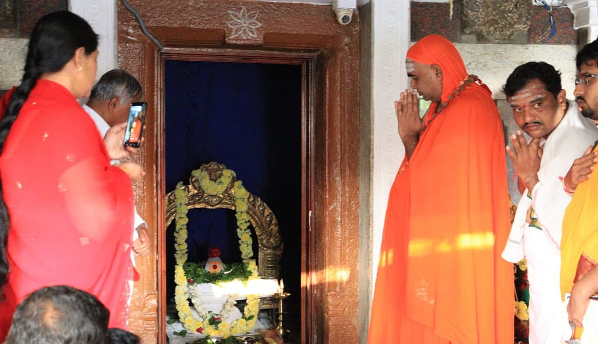 ರಾಜ್ಯದಲ್ಲಿ ರಾಜಕೀಯ ಬದಲಾವಣೆ ಸಂಭವ: ಚಂದ್ರವನ ಆಶ್ರಮದ ತ್ರಿನೇತ್ರ ಶ್ರೀ

