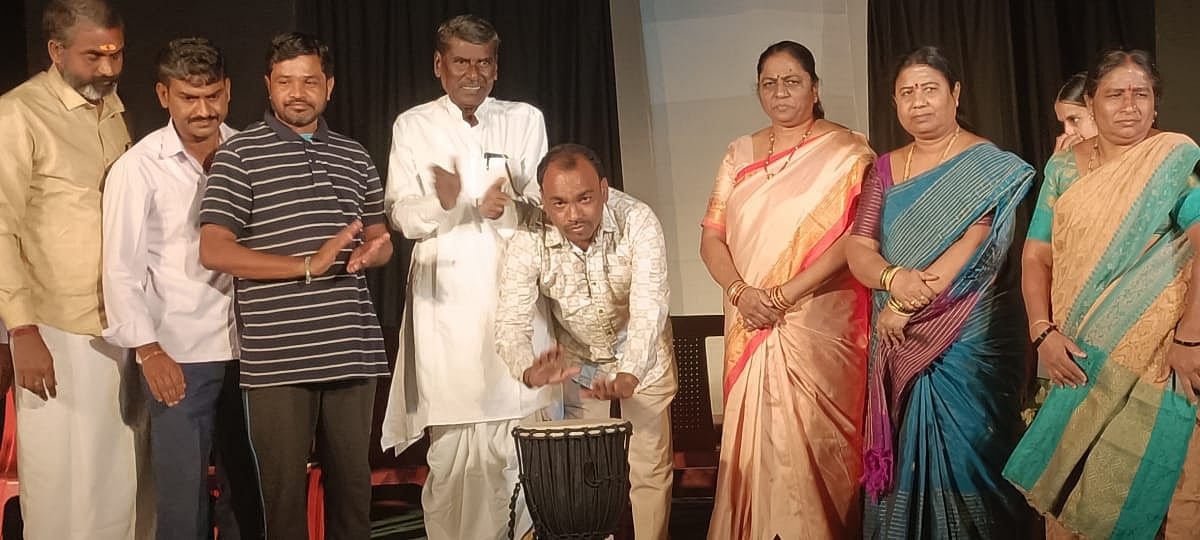 ರಂಗಭೂಮಿ ಕಲೆ ಉಳಿಸಲು ಪ್ರೋತ್ಸಾಹ ಅಗತ್ಯ: ಪತ್ರಕರ್ತ ಶಿವರಾಜ ಕೆಂಭಾವಿ