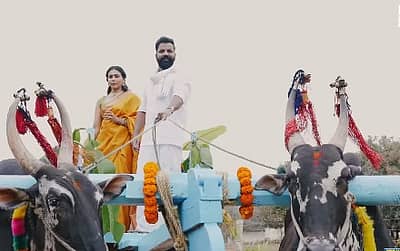 ‘ಬಂದ್ಬುಡ್ತು ಸುಗ್ಗಿ ಹಬ್ಬ ... ನಮ್ ಆಶೋಕ ಅಂಬಿಕಾನ ಕಡೆಯಿಂದ ಎಲ್ಲರಿಗೂ  ಮಕರ ಸಂಕ್ರಾಂತಿ ಹಬ್ಬದ ಶುಭಾಶಯಗಳು. ಎಳ್ಳು-ಬೆಲ್ಲ ತಿಂದ್ಬಿಟ್ಟು, ಹಳೇದ್ನೆಲ್ಲ ಮರ್ತು, ಮಸ್ತ್ ಆಗಿ ಇರ್ರಿ’ ಎಂದು ನಟ ಸತೀಶ್ ನೀನಾಸಂ ಬರೆದುಕೊಂಡಿದ್ದಾರೆ. 