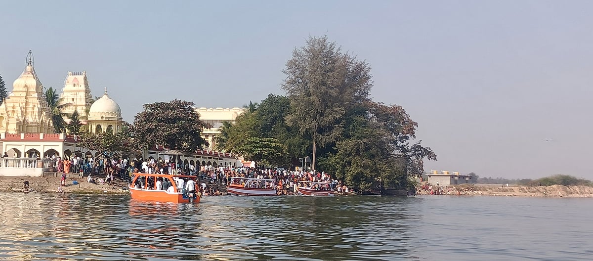 ಕೃಷ್ಣ, ಮಲಪ್ರಭೆ ಸಂಗಮದಲ್ಲಿ ಭಕ್ತರ ಪುಣ್ಯಸ್ನಾನ