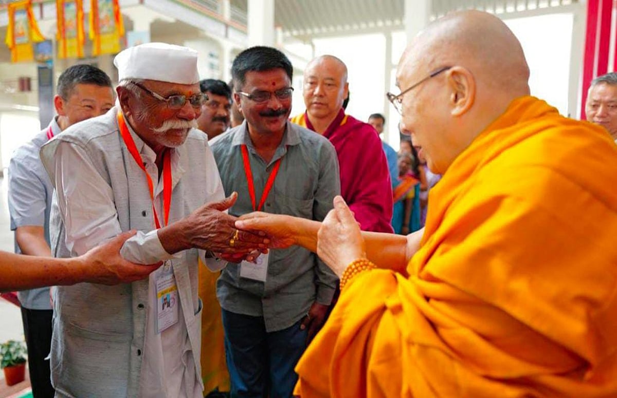 ಭಾರತೀಯರ ವಿದ್ಯಾರ್ಥಿಗಳಾಗಿ ಟಿಬೆಟಿಯನ್‌ರು; ದಲೈಲಾಮಾ
