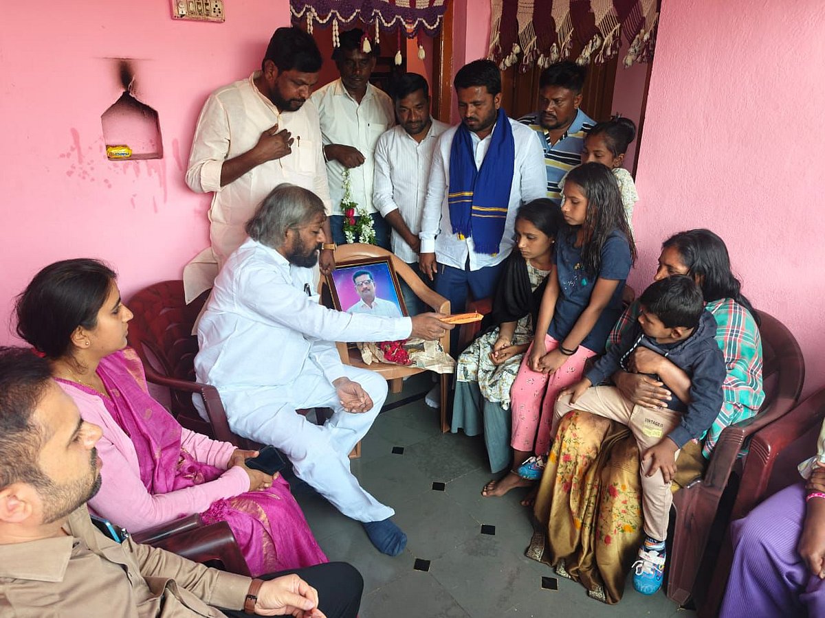 ಮಾಂಜಾದಿಂದ ಬೈಕ್ ಸವಾರ ಸಾವು; ಕುಟುಂಬ ಭೇಟಿ ಮಾಡಿದ ಸಚಿವ ಖಂಡ್ರೆ