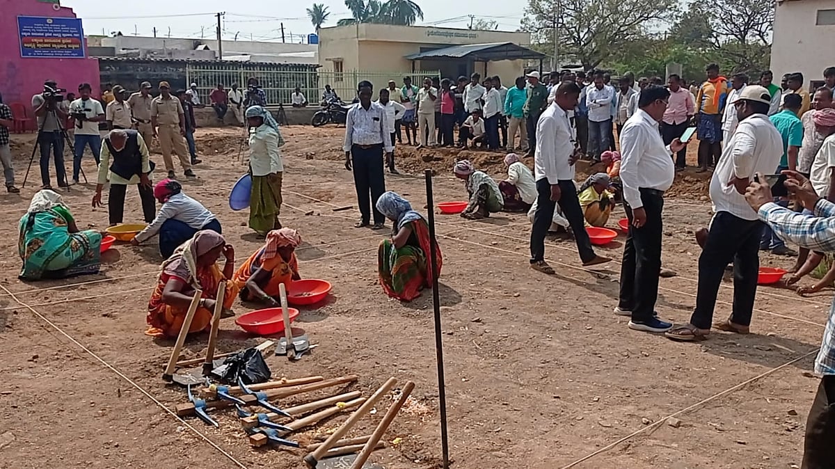 ಲಕ್ಕುಂಡಿ | ದಿನದ ಅಂತ್ಯಕ್ಕೆ ಒಂದು ಅಡಿ ಅಗೆತ: ಮಹತ್ವದ್ದು ಏನೂ ಸಿಕ್ಕಿಲ್ಲ