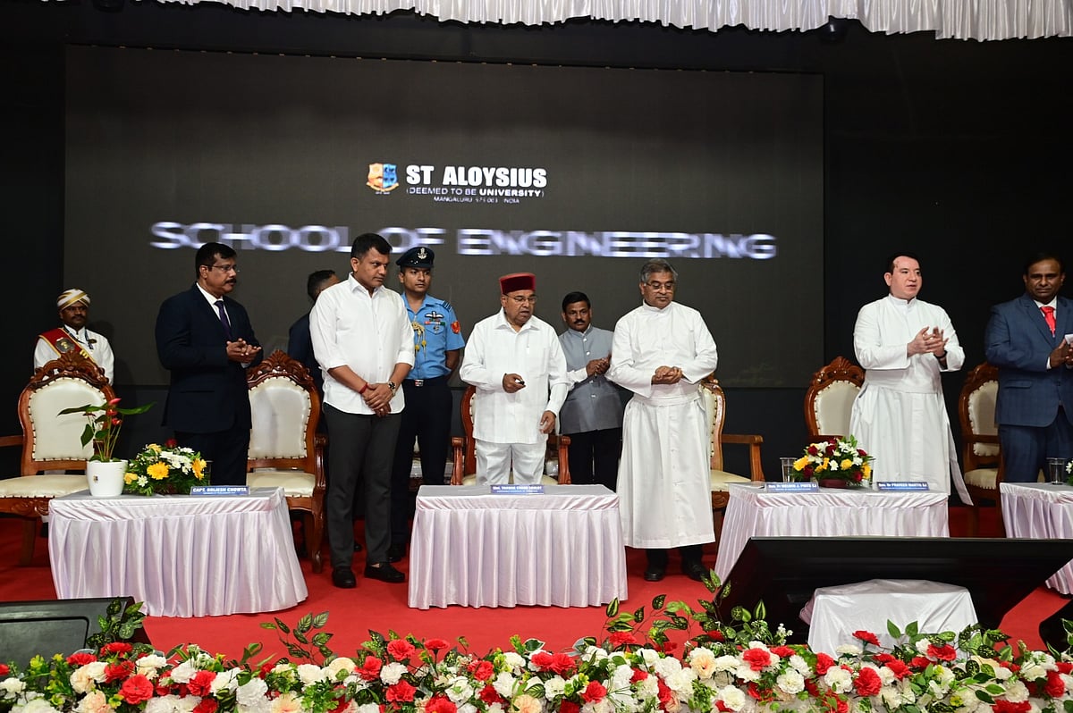 ವಿದ್ಯಾರ್ಥಿಗಳು ಪ್ರಾಮಾಣಿಕತೆ, ವಿಧೇಯತೆ ರೂಢಿಸಿಕೊಳ್ಳಿ: ಥಾವರಚಂದ್ ಗೆಹಲೋತ್