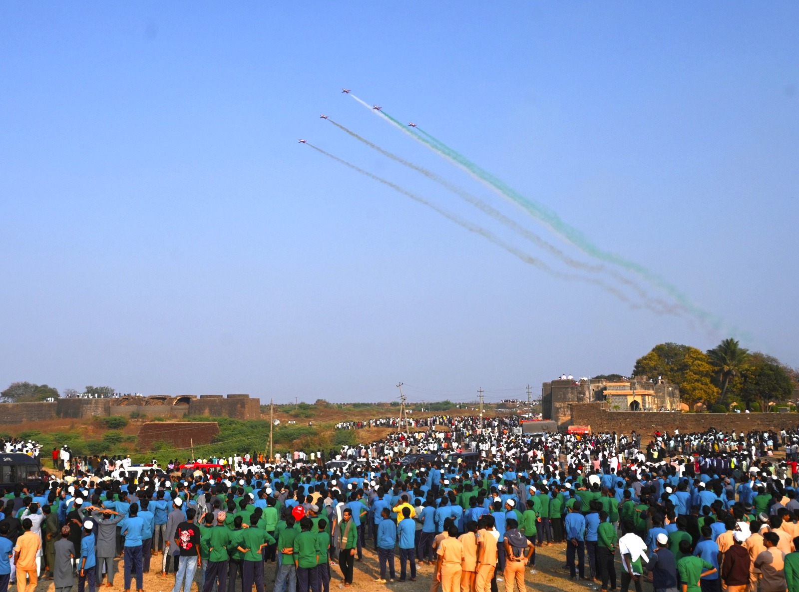 ಸೂರ್ಯಕಿರಣ ವಿಮಾನಗಳ ವೈಮಾನಿಕ ಪ್ರದರ್ಶನ