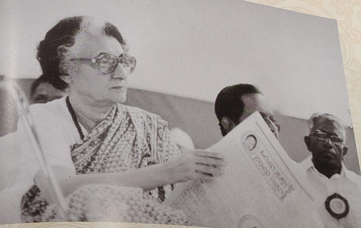 ಚಿಕ್ಕಮಗಳೂರು ಲೋಕಸಭಾ ಕ್ಷೇತ್ರದ ಚುನಾವಣೆಯಲ್ಲಿ ಇಂದಿರಾ ಗಾಂಧಿ ಅವರೊಂದಿಗೆ ವೇದಿಕೆ ಹಂಚಿಕೊಂಡು ಅವರ ಪರ ಪ್ರಚಾರ ಕೈಗೊಂಡಿದ್ದ ಭೀಮಣ್ಣ ಖಂಡ್ರೆ