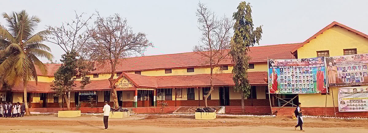 ಮುಂಡರಗಿ: ಶೈಕ್ಷಣಿಕ ಅಭಿವೃದ್ಧಿಯ ಹರಿಕಾರ ಅನ್ನದಾನೀಶ್ವರ ಶ್ರೀಗಳು