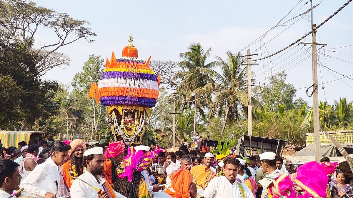 ತಿಳವಳ್ಳಿ: ಗುಬ್ಬಿ ನಂಜುಂಡೇಶ್ವರ ಸ್ವಾಮಿ ಮಹಾ ರಥೋತ್ಸವ