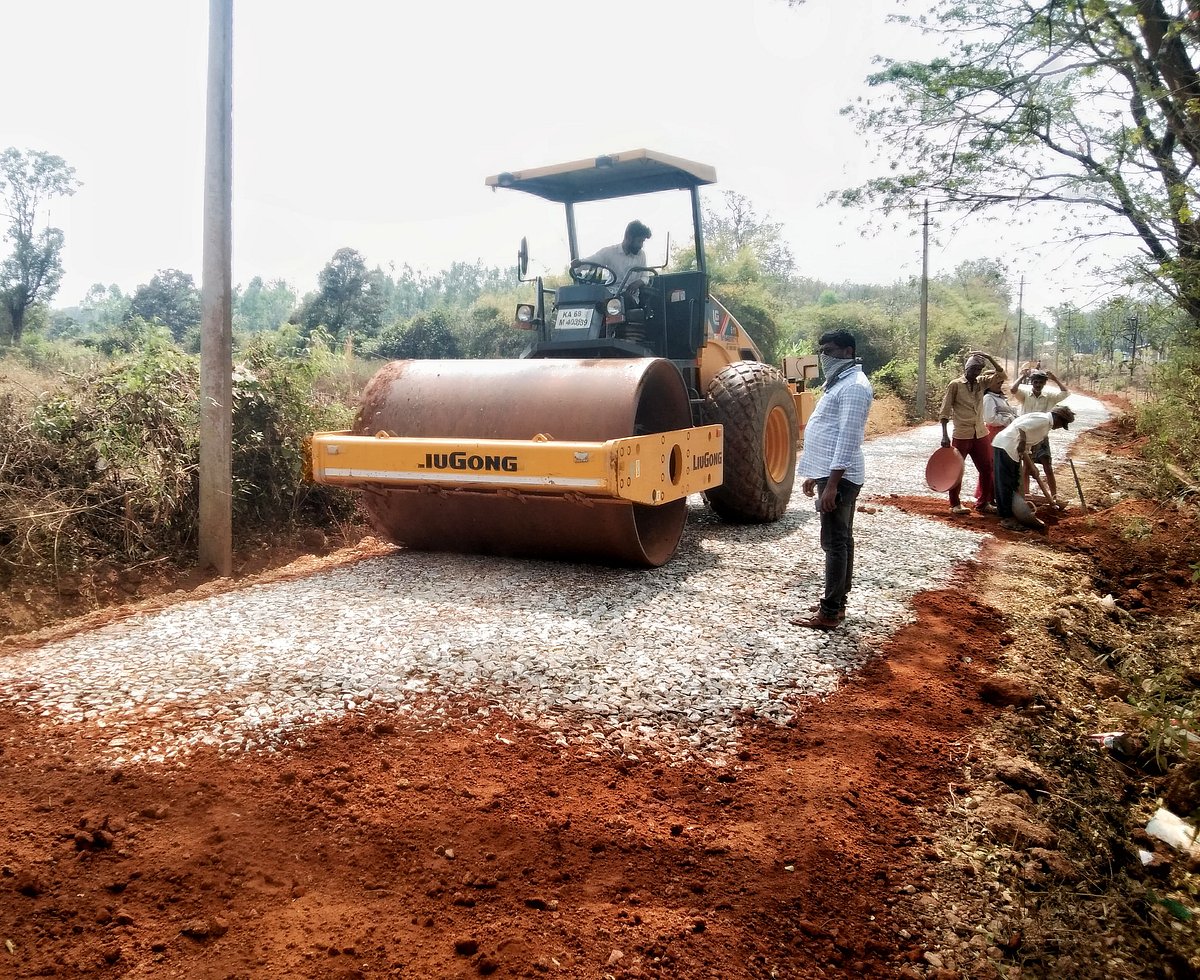 ಸೊರಬ | ಹದೆಗೆಟ್ಟ ರಸ್ತೆಗೆ ಮರು ಜೀವ