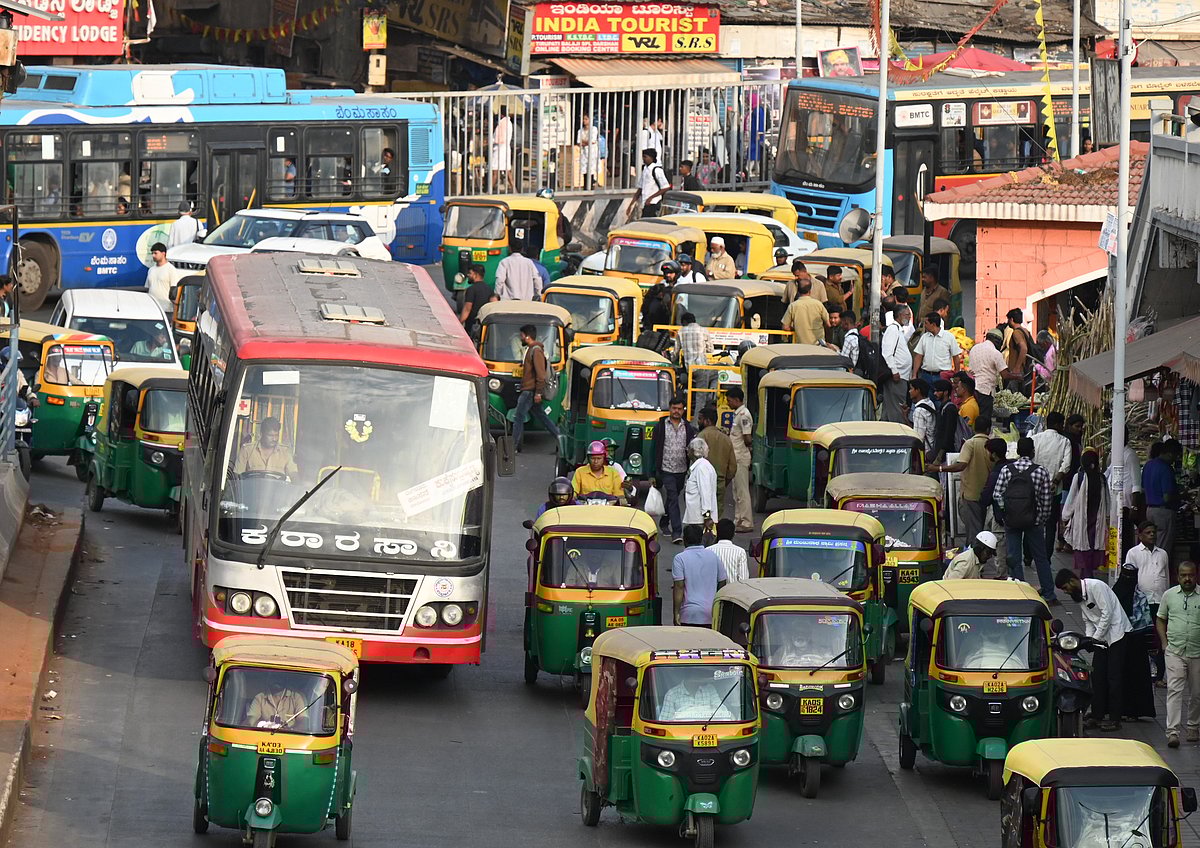 ಮುಗಿಯದ ವೈಟ್‌ಟಾಪಿಂಗ್ ಕಾಮಗಾರಿ: ಮೆಜೆಸ್ಟಿಕ್‌ ಸುತ್ತಲೂ ಪ್ರಯಾಸದ ಪ್ರಯಾಣ 