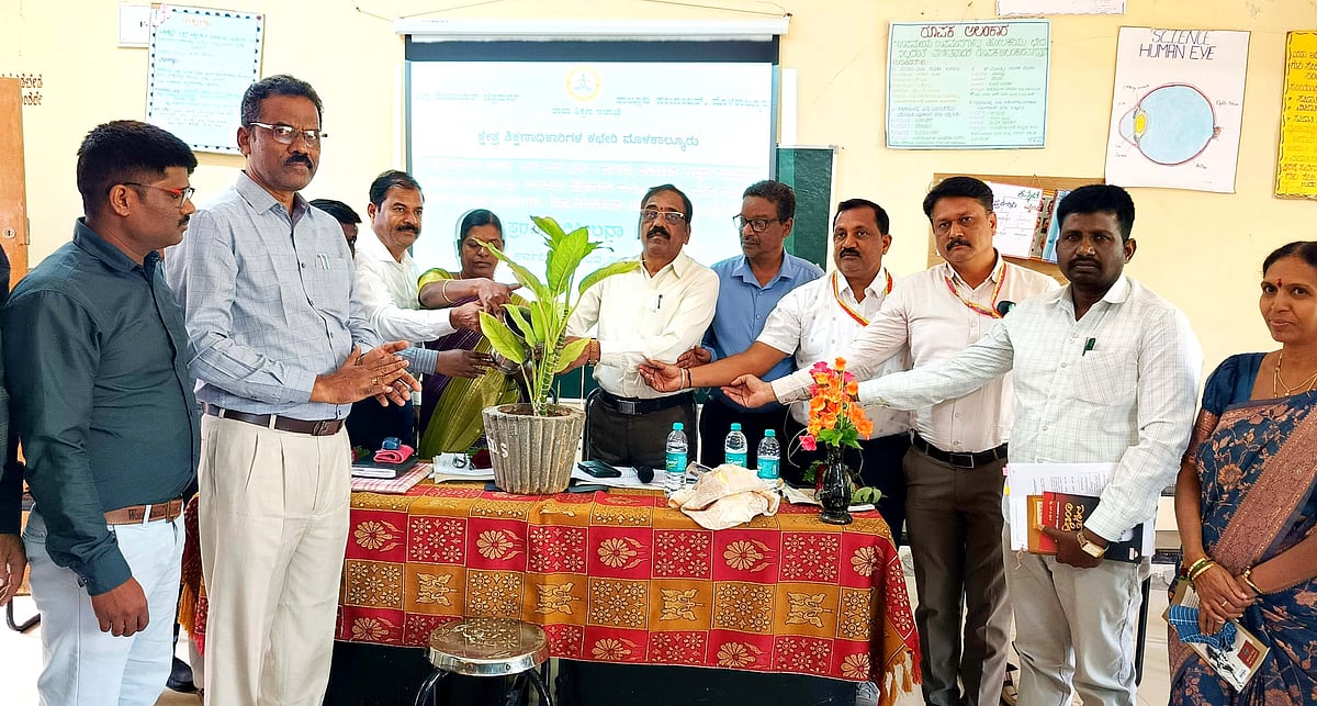 ಮೊಳಕಾಲ್ಮುರು | ಫಲಿತಾಂಶ ವೃದ್ಧಿಗೆ ಪಾಲಕರ ಸಹಕಾರ ಅಗತ್ಯ: ಎಂ.ಆರ್.‌ ಮಂಜುನಾಥ್‌