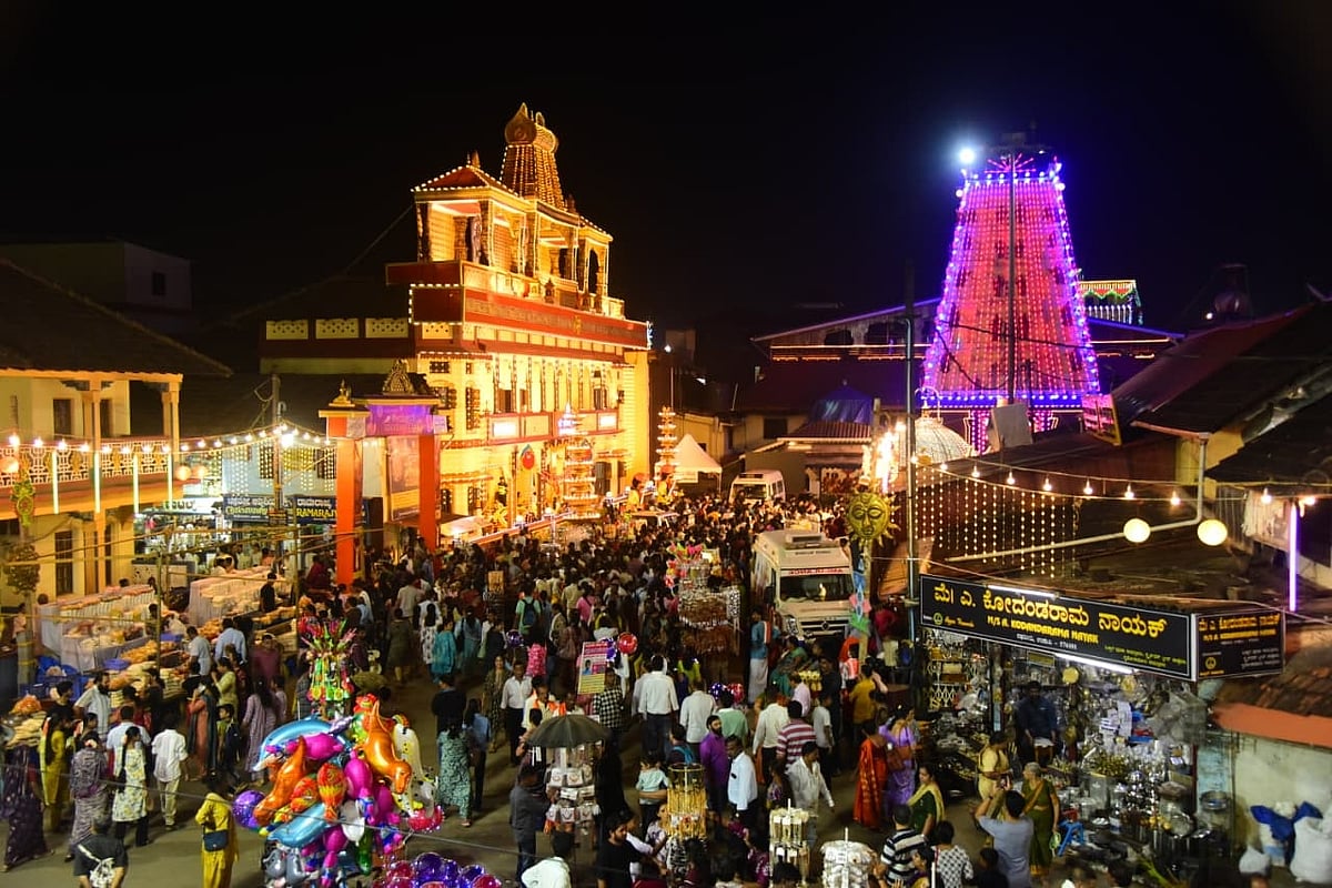 ಉಡುಪಿ: ಶೀರೂರು ಪರ್ಯಾಯಕ್ಕೆ ಜನಸಾಗರ