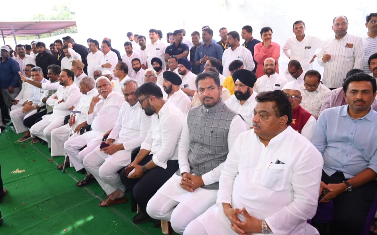 ಭೀಮಣ್ಣ ಖಂಡ್ರೆ ಅವರ ಅಂತಿಮ ದರ್ಶನಕ್ಕೆ ಆಗಮಿಸಿದ್ದ ಸಚಿವ ಶಾಸಕರು