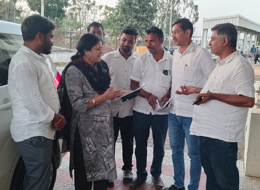 ಕೋಲಾರ | ಎಂ.ಜಿ ರಸ್ತೇಲಿ ಅವರೆಕಾಯಿ ಮಾರಾಟ ನಿಷೇಧಿಸಿ