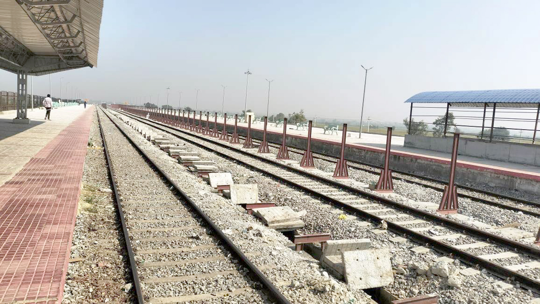 ಸಿಂಧನೂರಿನ ರೈಲ್ವೆ ನಿಲ್ದಾಣದ ರೈಲು ಟ್ರ್ಯಾಕ್ 