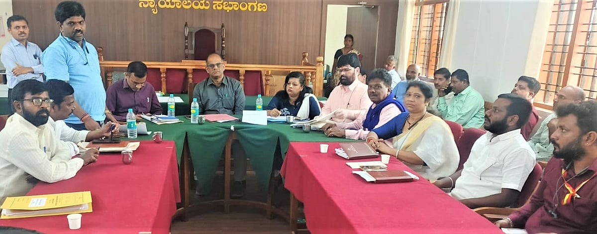 ತರೀಕೆರೆ | ಸಫಾಯಿ ಕರ್ಮಚಾರಿಗಳಿಗೆ ವಸತಿ ವ್ಯವಸ್ಥೆ ಮಾಡಿ: ಎನ್.ವಿ.ನಟೇಶ್