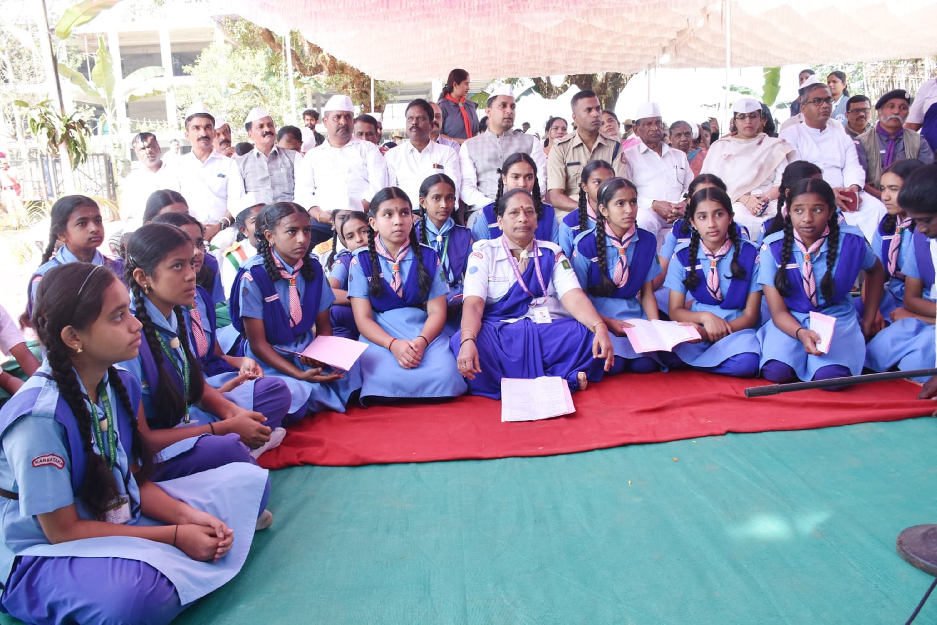 ಕಳೆದ ವರ್ಷ 2025ರ ಜನವರಿ 30ರಂದು ನಡೆದ ಕಾರ್ಯಕ್ರಮದಲ್ಲಿ ಎಎಲ್‌ಜಿ ಕ್ರೆಸೆಂಟ್ ಶಾಲೆ ಹಾಗೂ ಸಂತ ಮೈಕಲರ ಶಾಲೆಯ ಗೈಡ್ಸ್ ವಿದ್ಯಾರ್ಥಿಗಳು ಗಾಂಧೀಜಿ ಅವರಿಗೆ ಪ್ರಿಯವಾದ ಭಜನೆಗಳನ್ನು ಹಾಡಿದರು