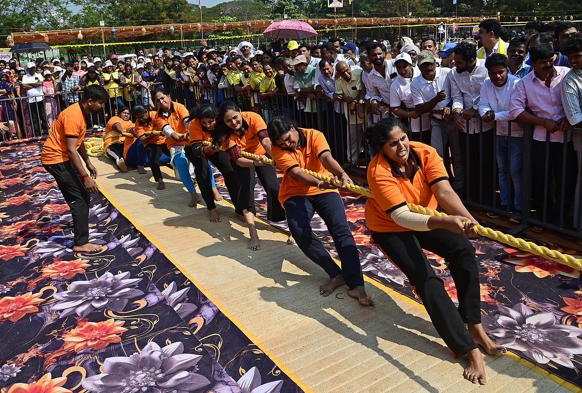 ಬಿಲ್ಲವರ ಕ್ರೀಡಾಕೂಟದಲ್ಲಿ ರೋಚಕ ಹಗ್ಗಜಗ್ಗಾಟ:ಸಮಾರೋಪ ಸಮಾರಂಭದಲ್ಲಿ ನೃತ್ಯದ ರಂಜನೆ