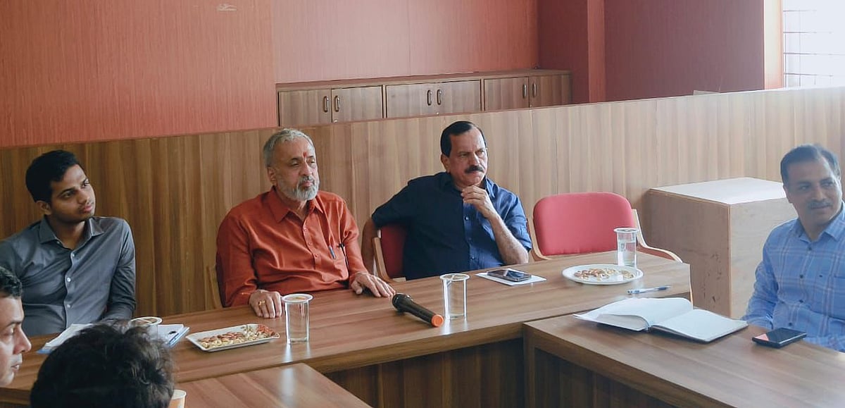 ಪ್ರಗತಿ ಪರಿಶೀಲನೆ ಸಭೆ | ಶಿರಸಿ–ಕುಮಟಾ ಸಂಚಾರಕ್ಕೆ ಅಡ್ಡಿಯಾಗದಿರಲಿ: ಸಂಸದ ಕಾಗೇರಿ