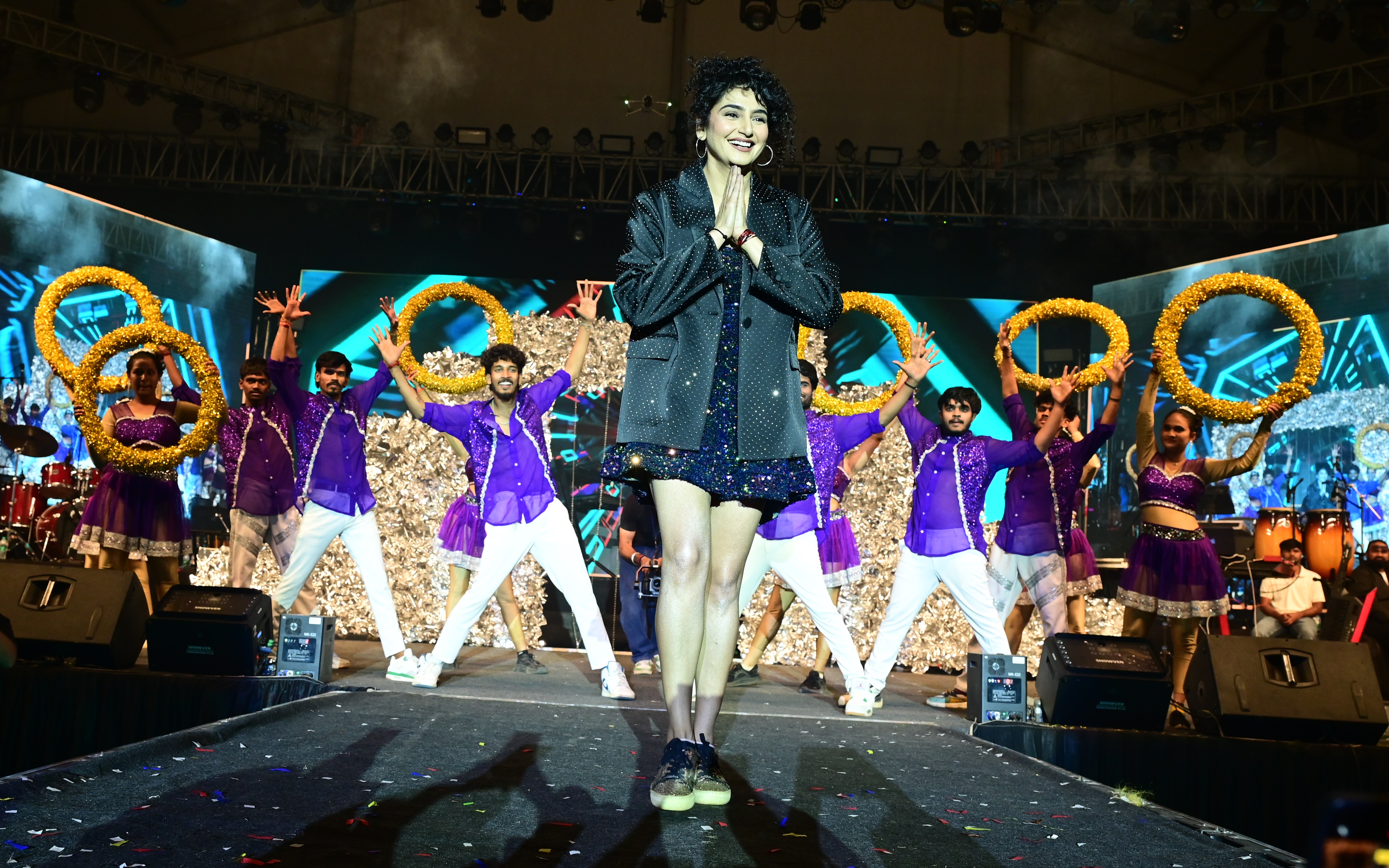 ಸಂಗೀತ ರಾತ್ರಿ ಕಾರ್ಯಕ್ರಮದಲ್ಲಿ ಹಾಡೊಂದಕ್ಕೆ ಹೆಜ್ಜೆ ಹಾಕಿದ ನಟಿ ರಾಗಿಣಿ