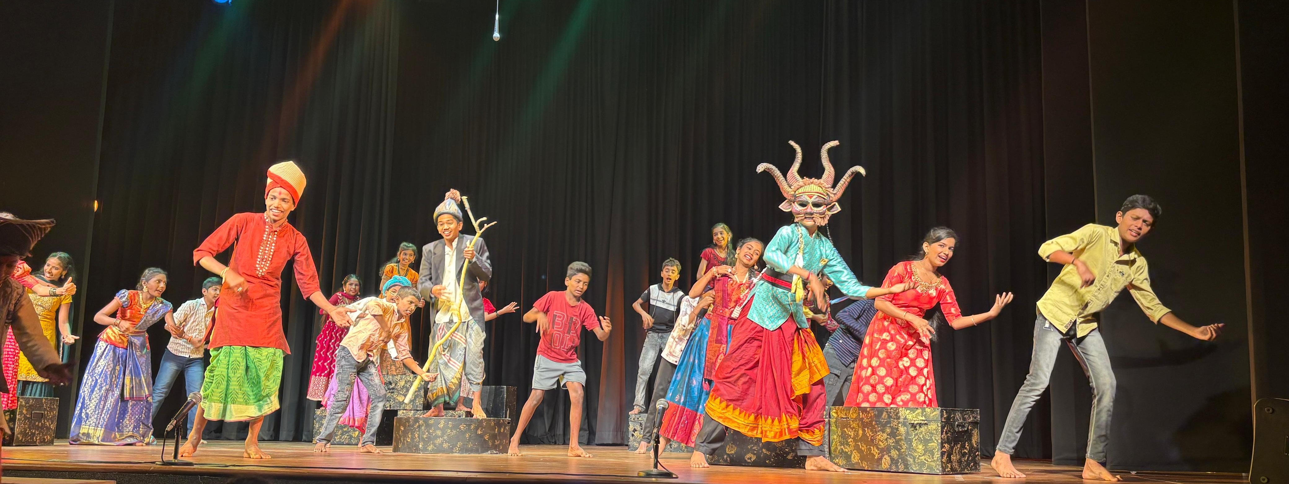 ಮಕ್ಕಳ ನಾಟಕ ಪ್ರದರ್ಶನಗೊಂಡಿತು