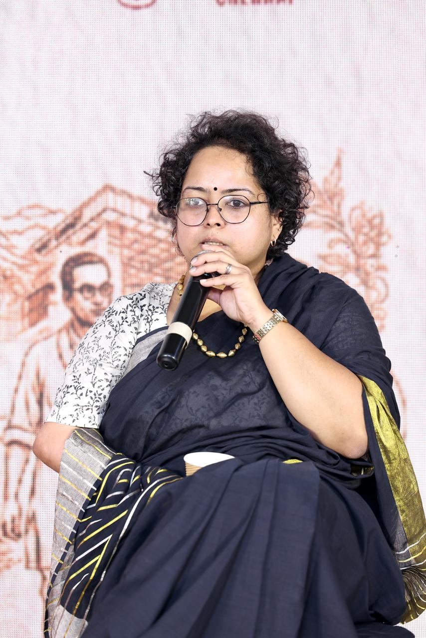  ದೀಪಾ ಭಾಸ್ತಿ 