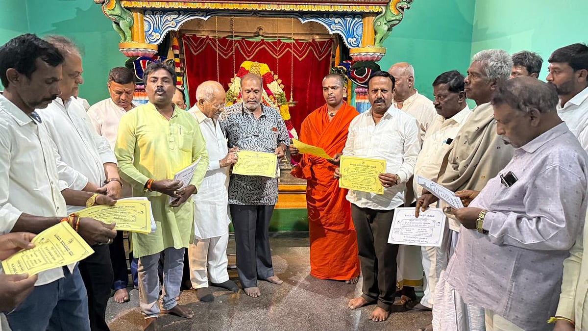 ಶಿವನಾಪುರ | ಆದಿಶಕ್ತಿ ಮಹಾಸಂಸ್ಥಾನ ಮಠಕ್ಕೆ
ಆರ್ಥಿಕ ಶಕ್ತಿ ತುಂಬಲು ಚರ್ಚೆ