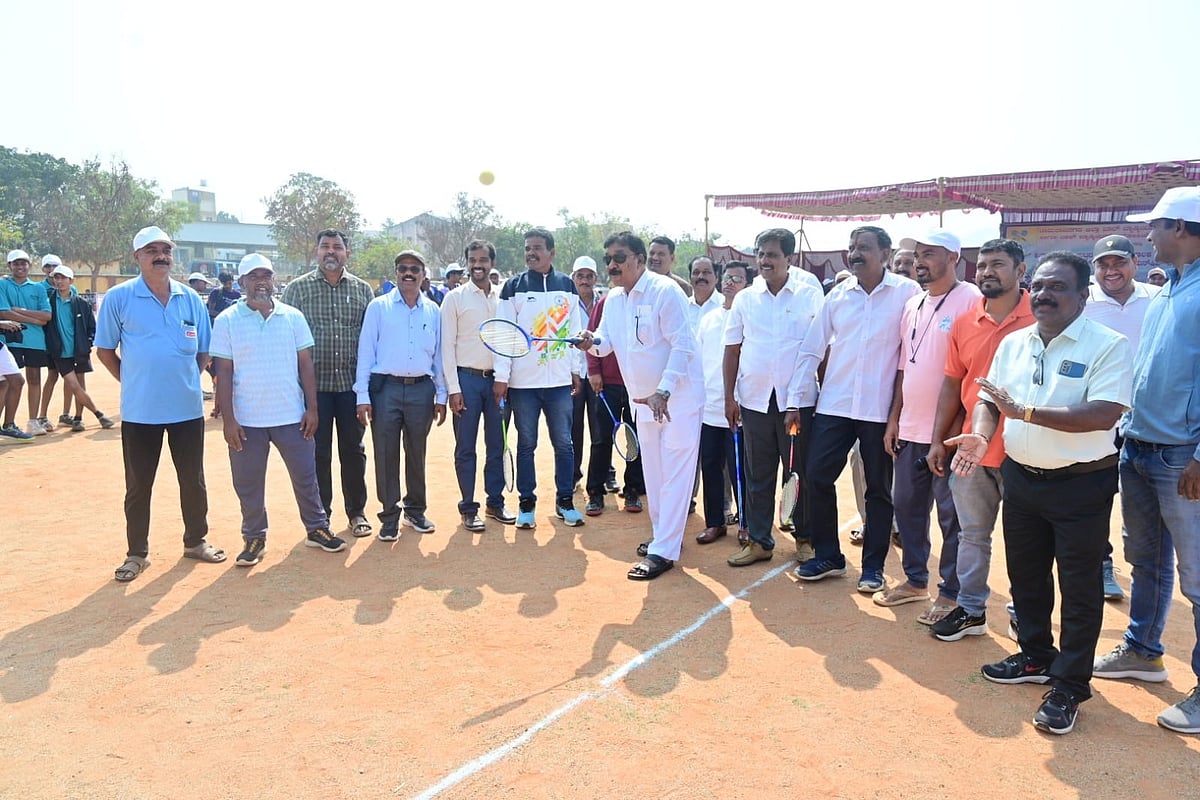 ಜಿಲ್ಲಾ ಕ್ರೀಡಾಂಗಣದಲ್ಲಿ ಶೀಘ್ರ ಸುಸಜ್ಜಿತ ಈಜು ಕೊಳ: ಎ.ಆರ್‌.ಕೃಷ್ಣಮೂರ್ತಿ