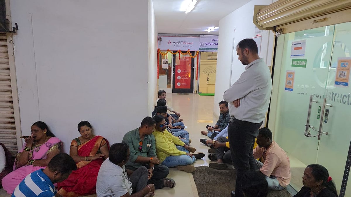 ಬೆಳಗಾವಿ | ಅಪೂರ್ಣ ಕಾಮಗಾರಿ: ಕಂಪನಿ ವಿರುದ್ಧ ಆಕ್ರೋಶ