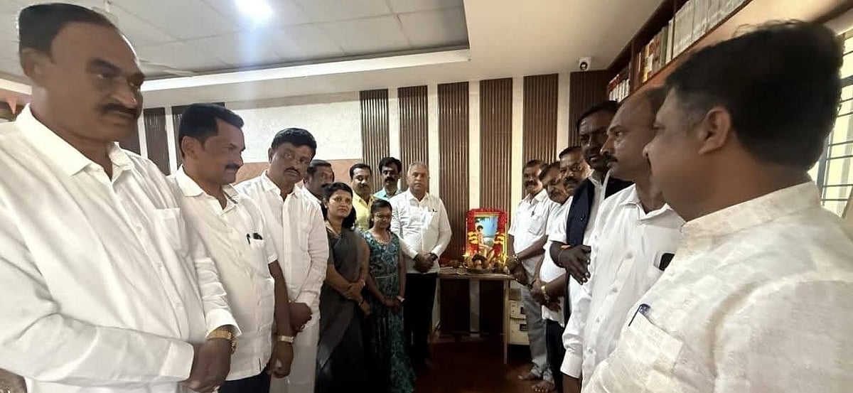 ಮೂಢನಂಬಿಕೆ ವಿರುದ್ಧ ಹೋರಾಡಿ ಮಹನೀಯ 