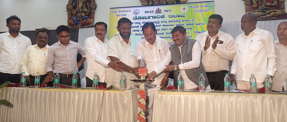 ಮಾವು ಬೆಳೆಗಾರರ ಸಮಸ್ಯೆಗೆ ಪರಿಹಾರ ಸೂಚಿಸಿ