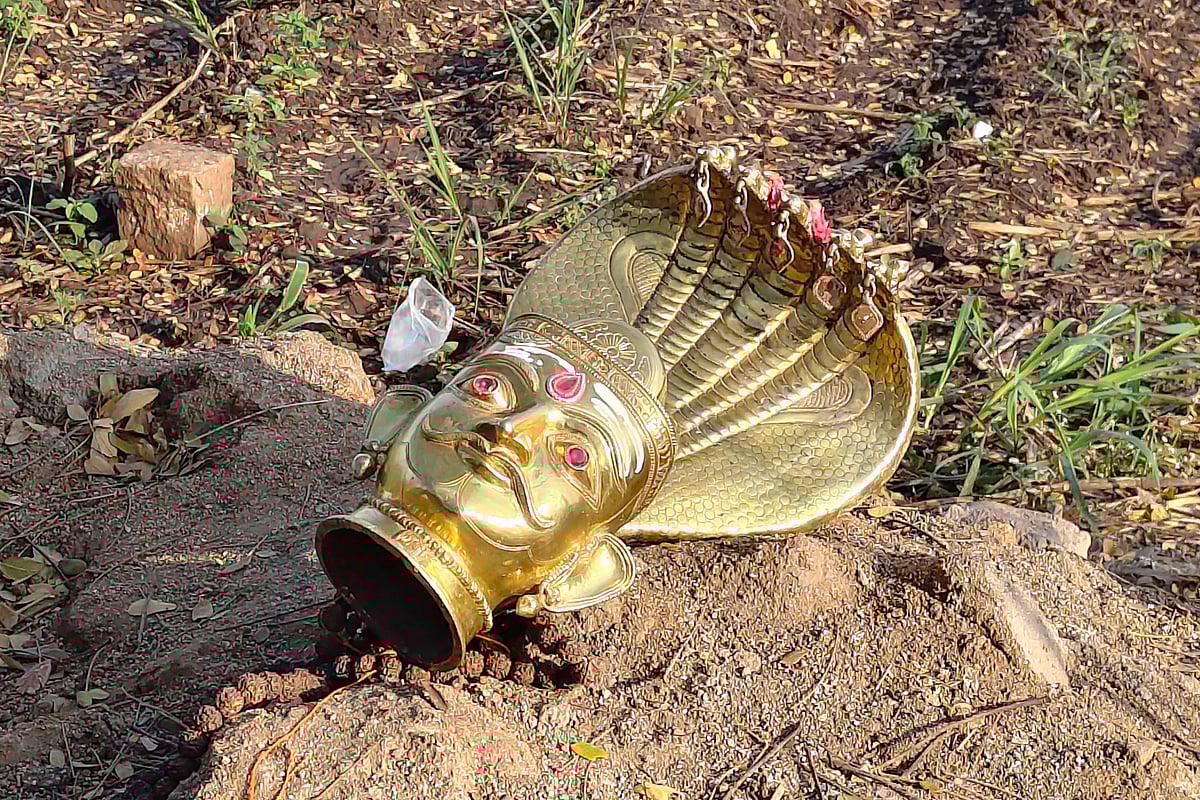 ಮುನವಳ್ಳಿ: ದೇವಸ್ಥಾನದಲ್ಲಿ ಸರಣಿ ಕಳವು