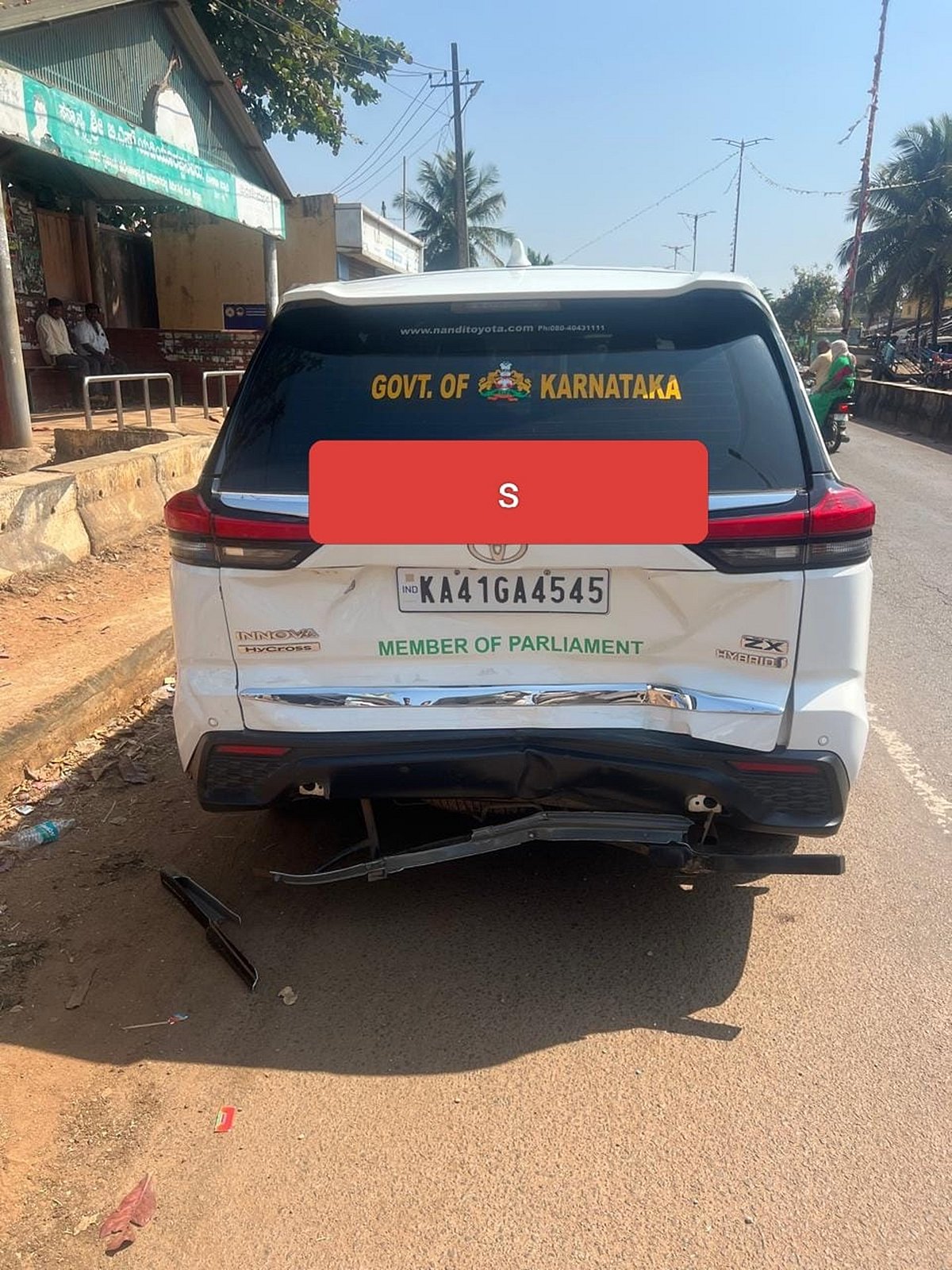 ಶಿವಮೊಗ್ಗ | ಸಂಸದ ಬಿ.ವೈ.ರಾಘವೇಂದ್ರ ಕಾರು ಅಪಘಾತ: ಅಪಾಯದಿಂದ ಪಾರು