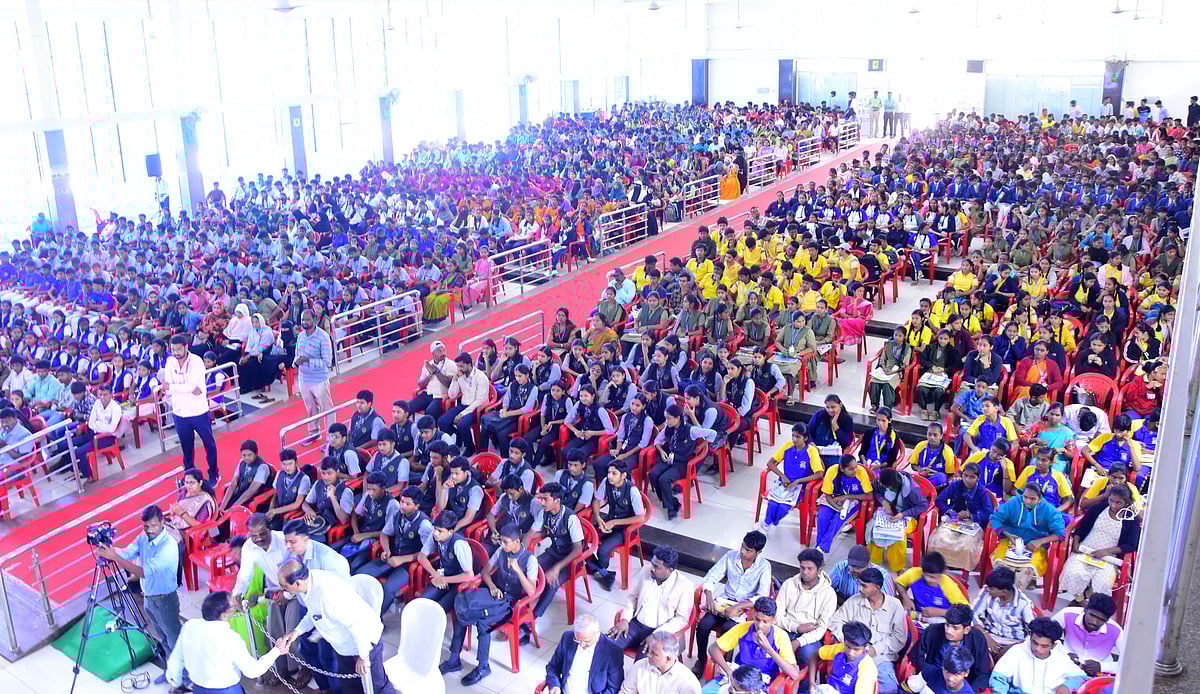 ಚಿತ್ರದುರ್ಗ: ಭವಿಷ್ಯದ ಕನಸಿಗೆ ಜೀವತುಂಬಿದ ‘ಜ್ಞಾನದೇಗುಲ’