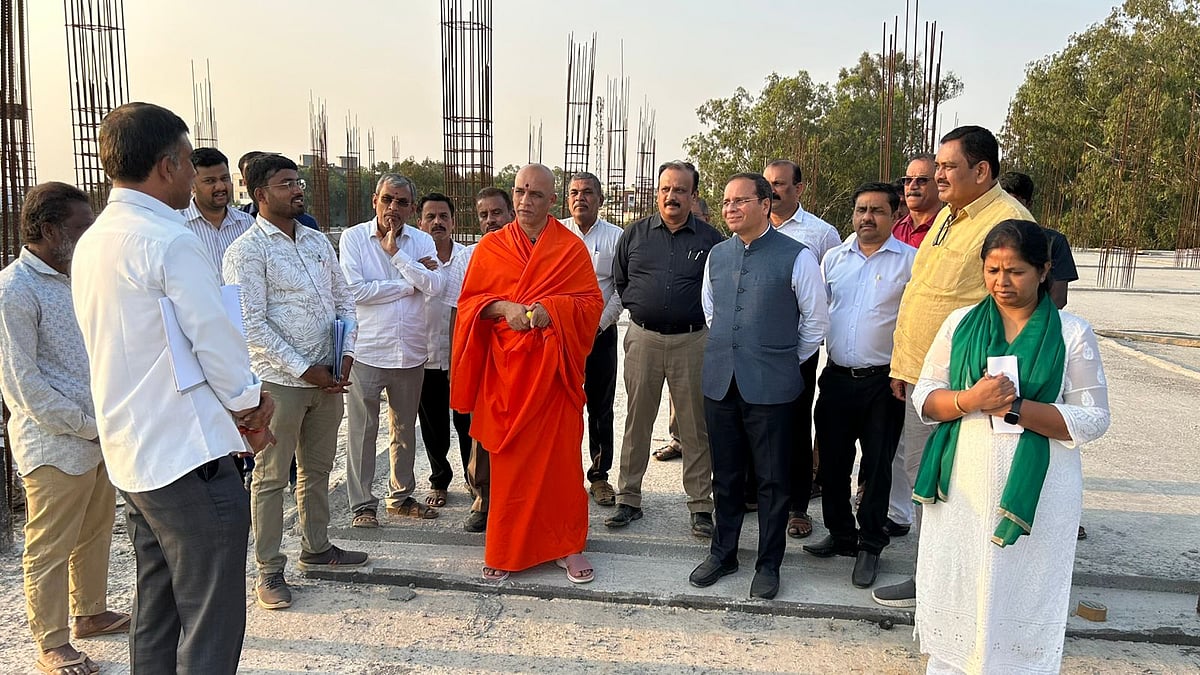 ಕಟ್ಟಡ ಕಾಮಗಾರಿ ಚುರುಕುಗೊಳಿಸಿ: ನಿರ್ಮಲಾನಂದನಾಥ ಸ್ವಾಮಿ