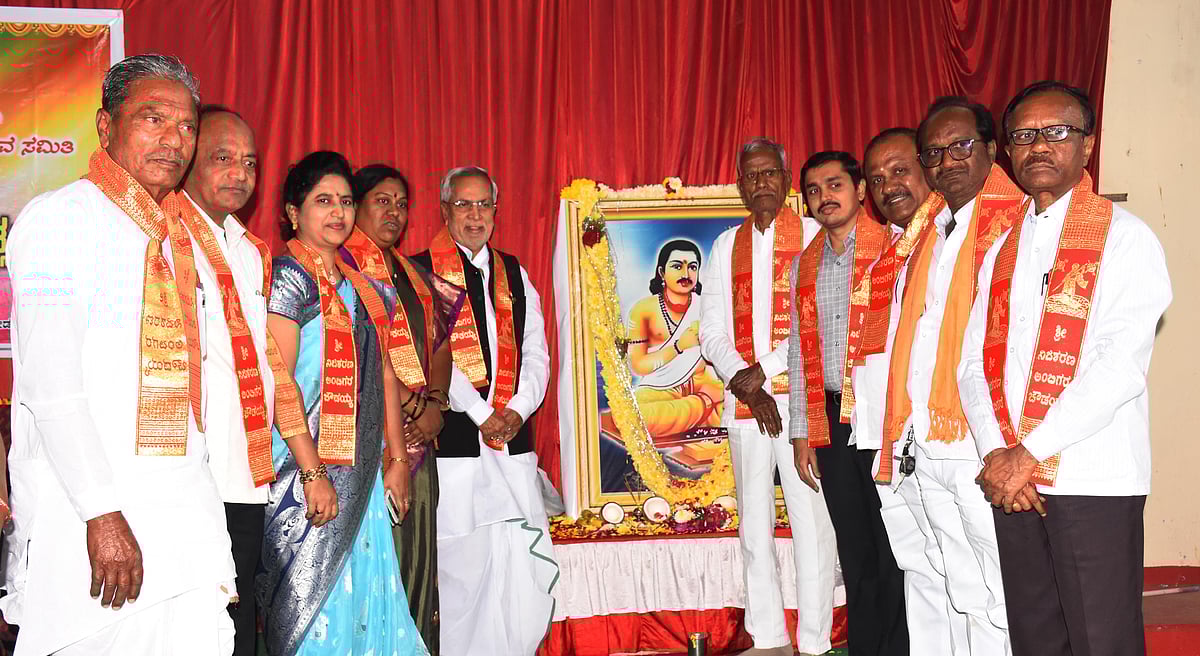 ಅಂಬಿಗರ ಚೌಡಯ್ಯ ನೇರ, ನಿಷ್ಠುರವಾದಿ; ಶಾಸಕ ಚನ್ನಾರೆಡ್ಡಿ ಪಾಟೀಲ ತುನ್ನೂರು ಬಣ್ಣನೆ