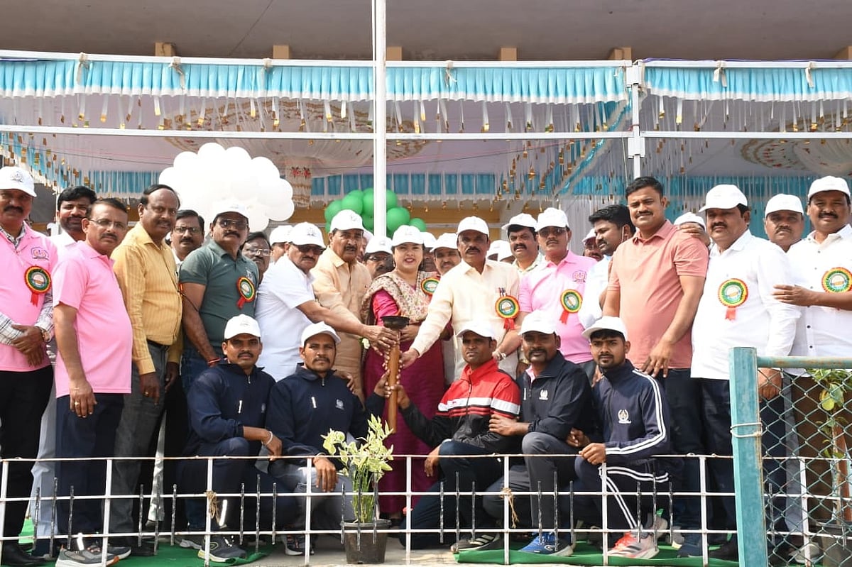 ರಾಜ್ಯ ಸರ್ಕಾರಿ ನೌಕರರ ಕ್ರೀಡಾಕೂಟಕ್ಕೆ ಚಾಲನೆ: ಒತ್ತಡ ಮರೆತು ಖುಷಿಪಟ್ಟ ನೌಕರರು