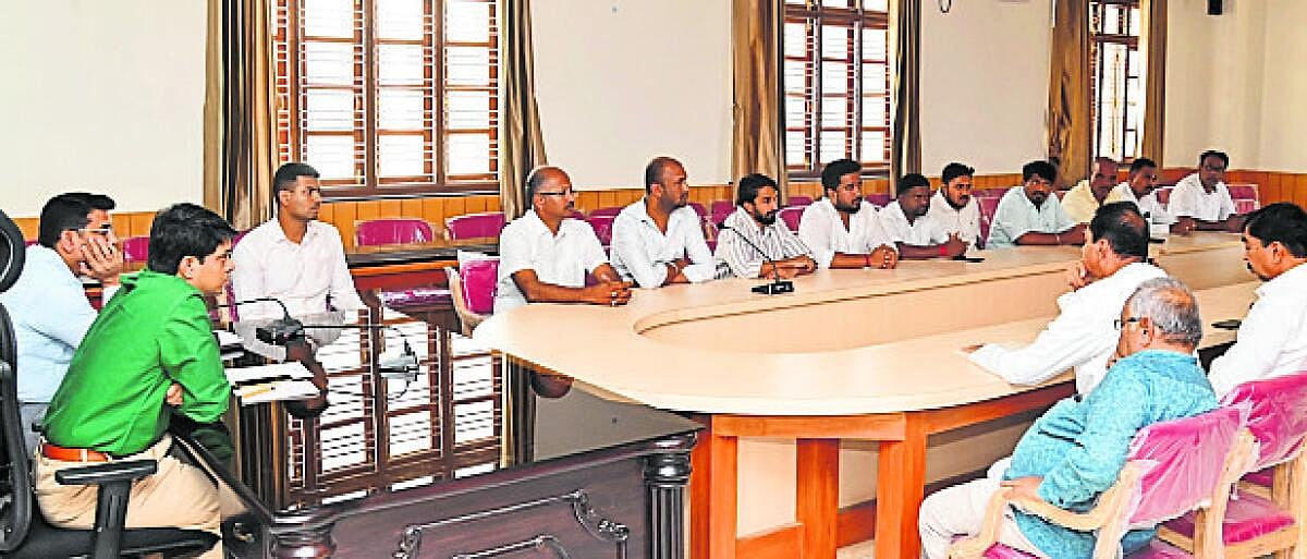 ಮೈಸೂರು | ಮಹಾನಗರ ಪಾಲಿಕೆಗೆ ಸಾವಿರ ಕೋಟಿ ಮೀಸಲಿಡಿ: ಎಂ.ಲಕ್ಷ್ಮಣ