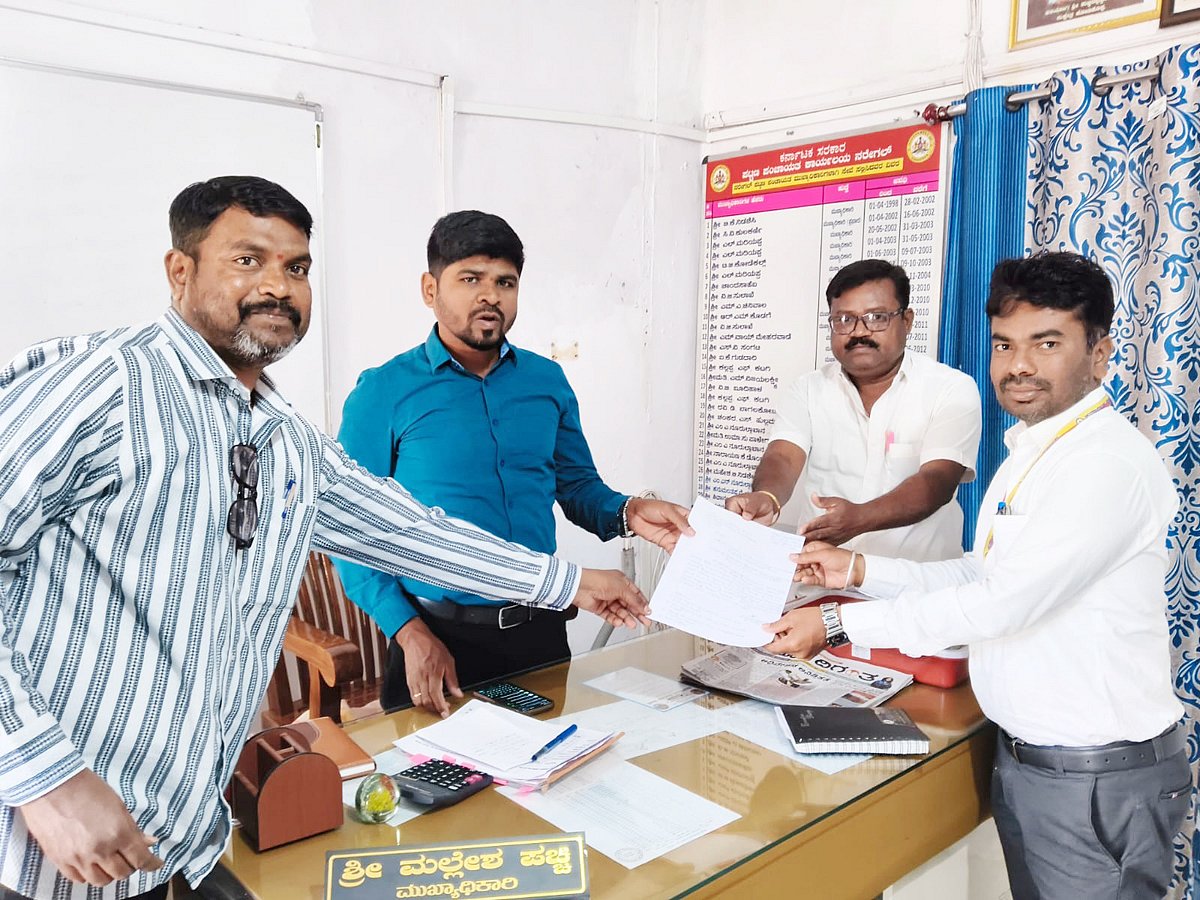 ಹಂದಿಗಳ ರಕ್ತ ಮಾದರಿ ಸಂಗ್ರಹ; ಬಾಗಲಕೋಟೆಗೆ ರವಾನೆ