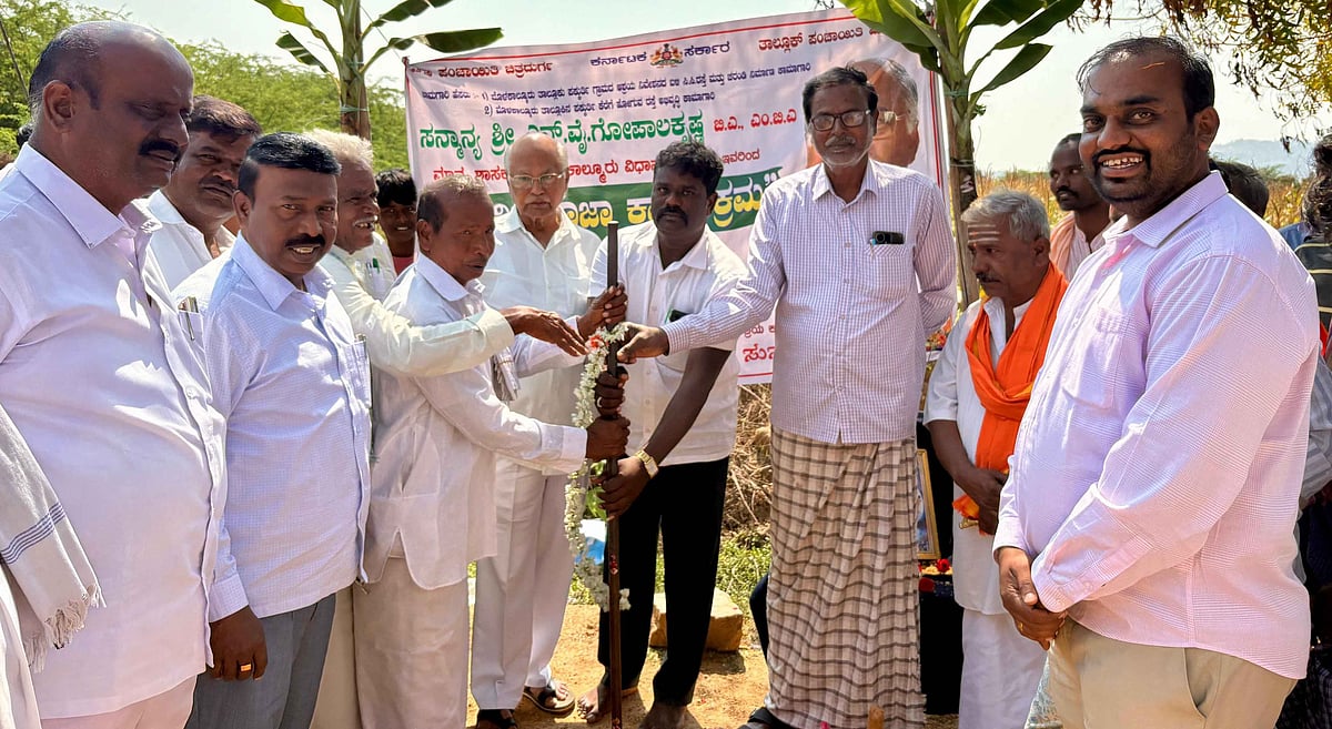 ಮೊಳಕಾಲ್ಮುರು | ಅಂತರ್ಜಲ ಹೆಚ್ಚಳ ಕಾರ್ಯಕ್ಕೆ ಒತ್ತು: ಶಾಸಕ ಎನ್.ವೈ. ಗೋಪಾಲಕೃಷ್ಣ