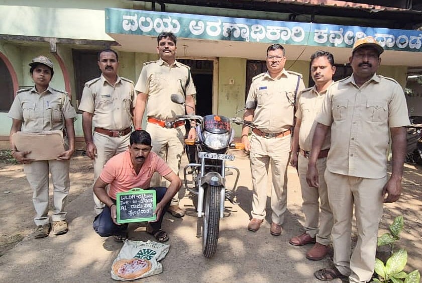 ದಾಂಡೇಲಿ| ಕಾಡುಪ್ರಾಣಿಗಳ ಮಾಂಸ ಸಾಗಾಟ: ಬಂಧನ