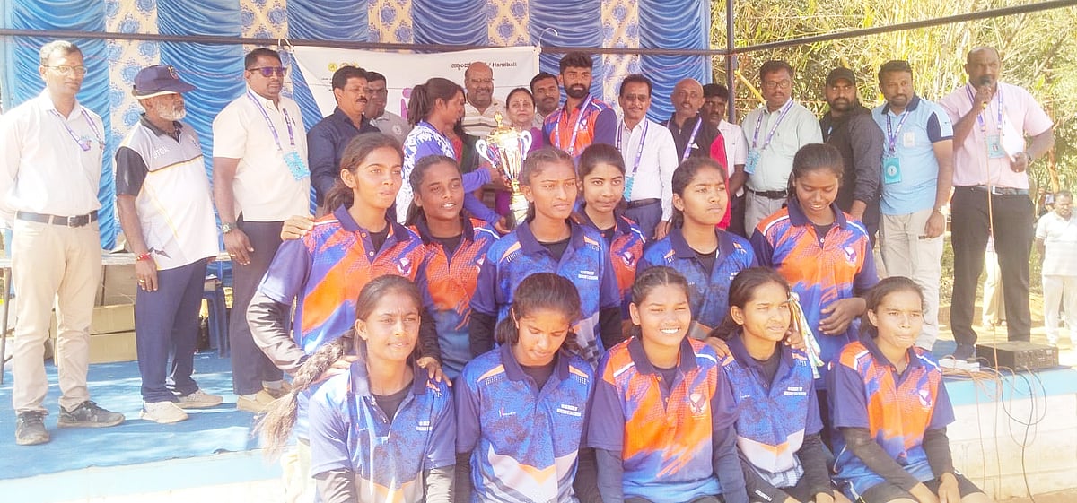 ಹ್ಯಾಂಡ್‌ಬಾಲ್‌ ಪಂದ್ಯಾವಳಿ: ತುಮಕೂರು ಮಹಿಳೆಯರಿಗೆ ಚಿನ್ನ